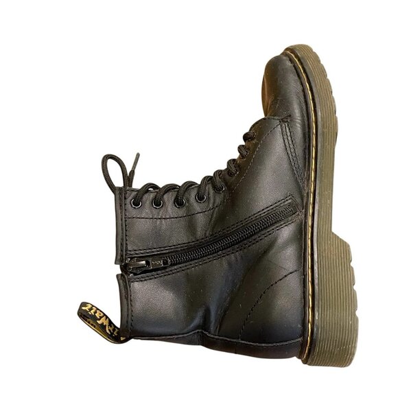 DR. MARTENS $75 Junior 1460 Softy T Leather Lace Up Boots Black Size 4 Kids - Picture 7 of 10